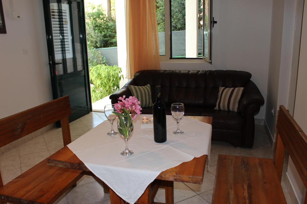 Zorana Apartman Mimice Kültér fotó